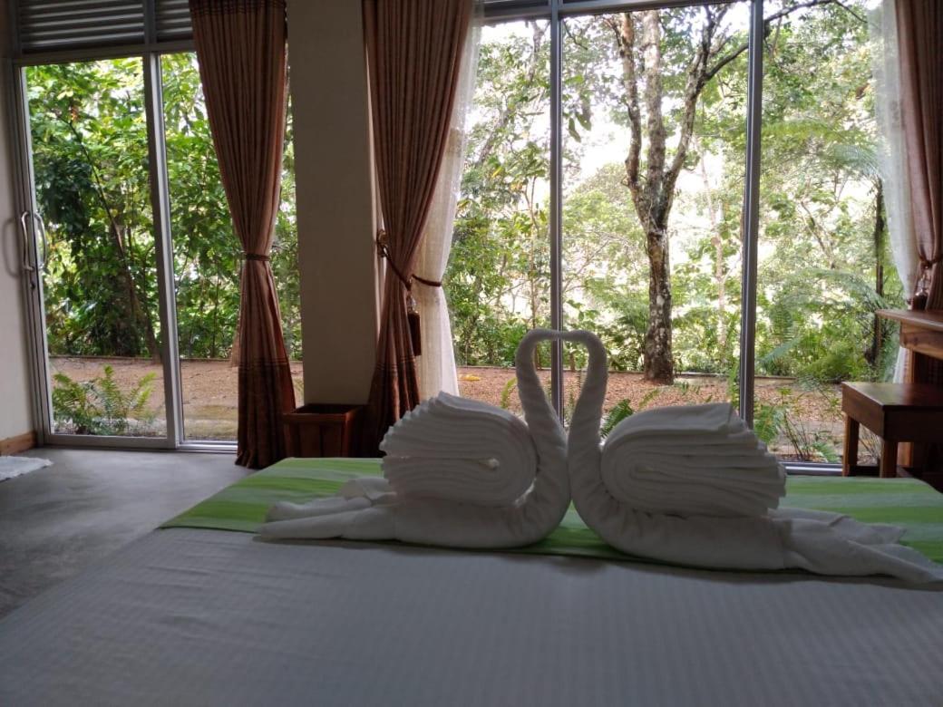 Sinharaja Kurulu Ella Eco Resort Денияйя Экстерьер фото